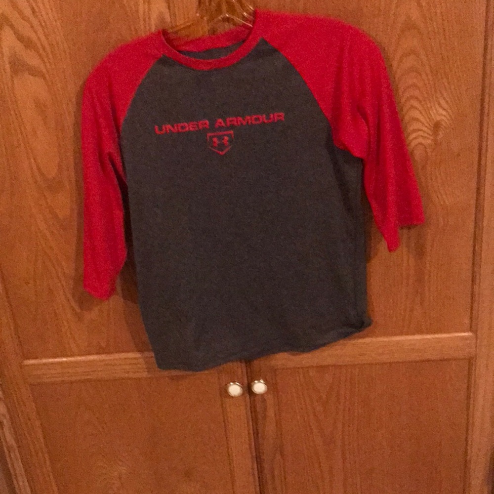 Under armour shirt L juniors